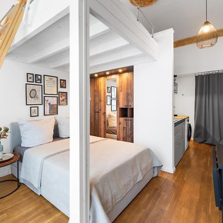 The Koburger Vh, Studio For Up To 4 With High Bed Берлин Экстерьер фото